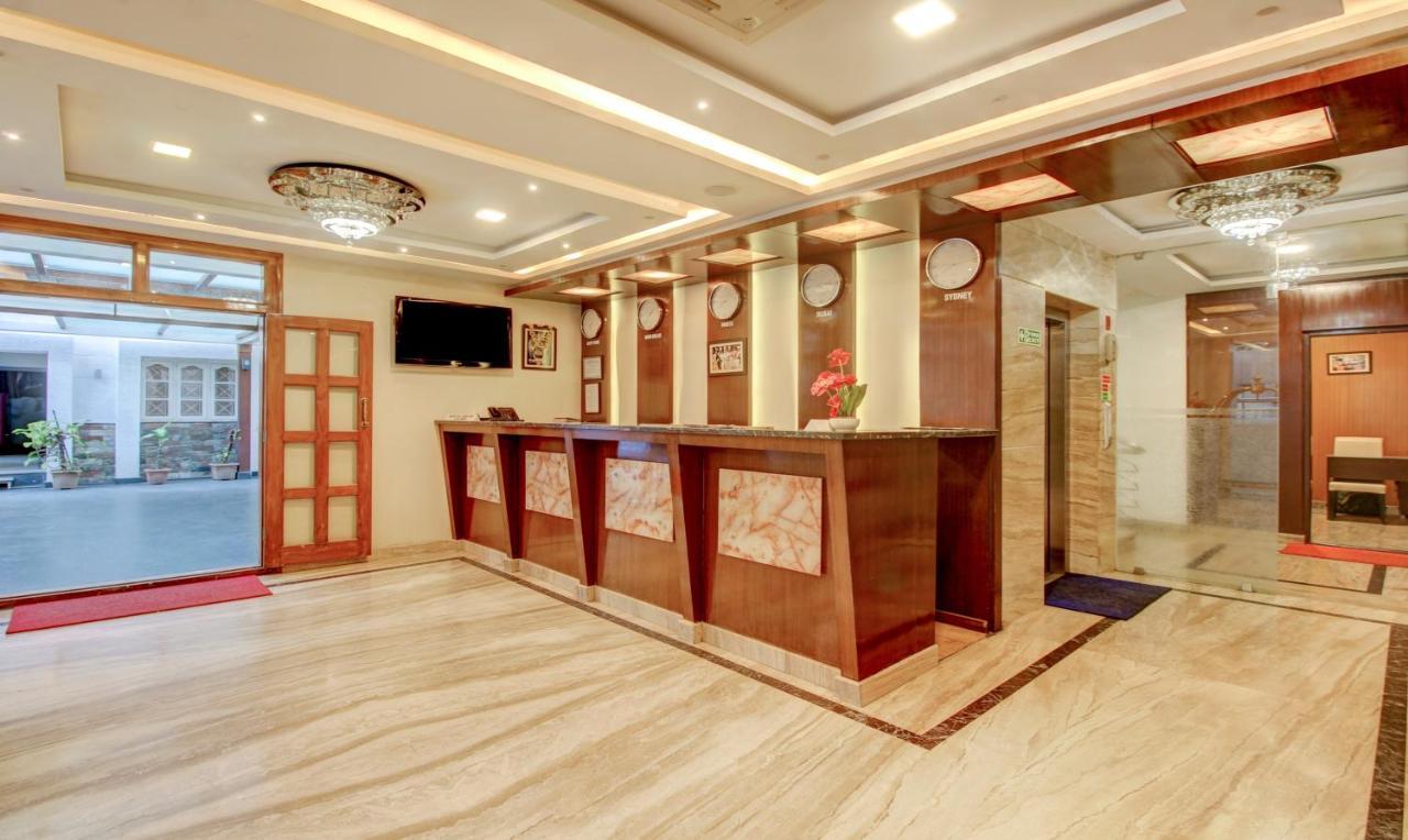 Treebo The Sai Leela Suites R T Nagar Бенґалуру Екстер'єр фото