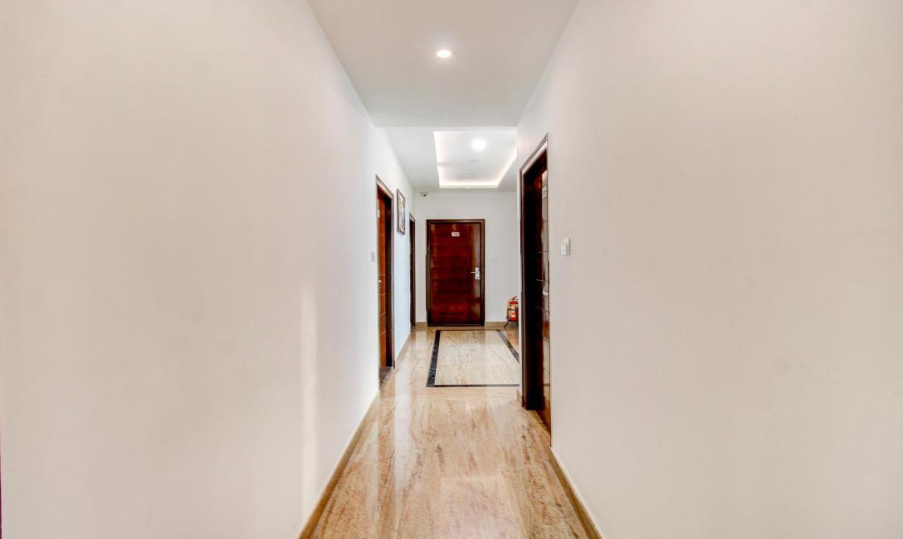 Treebo The Sai Leela Suites R T Nagar Бенґалуру Екстер'єр фото