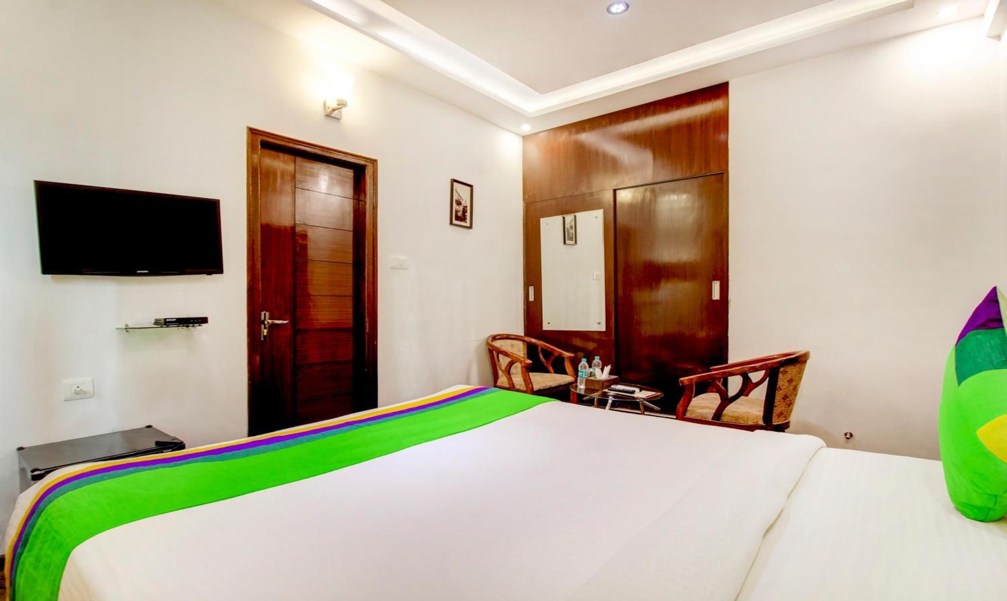 Treebo The Sai Leela Suites R T Nagar Бенґалуру Екстер'єр фото